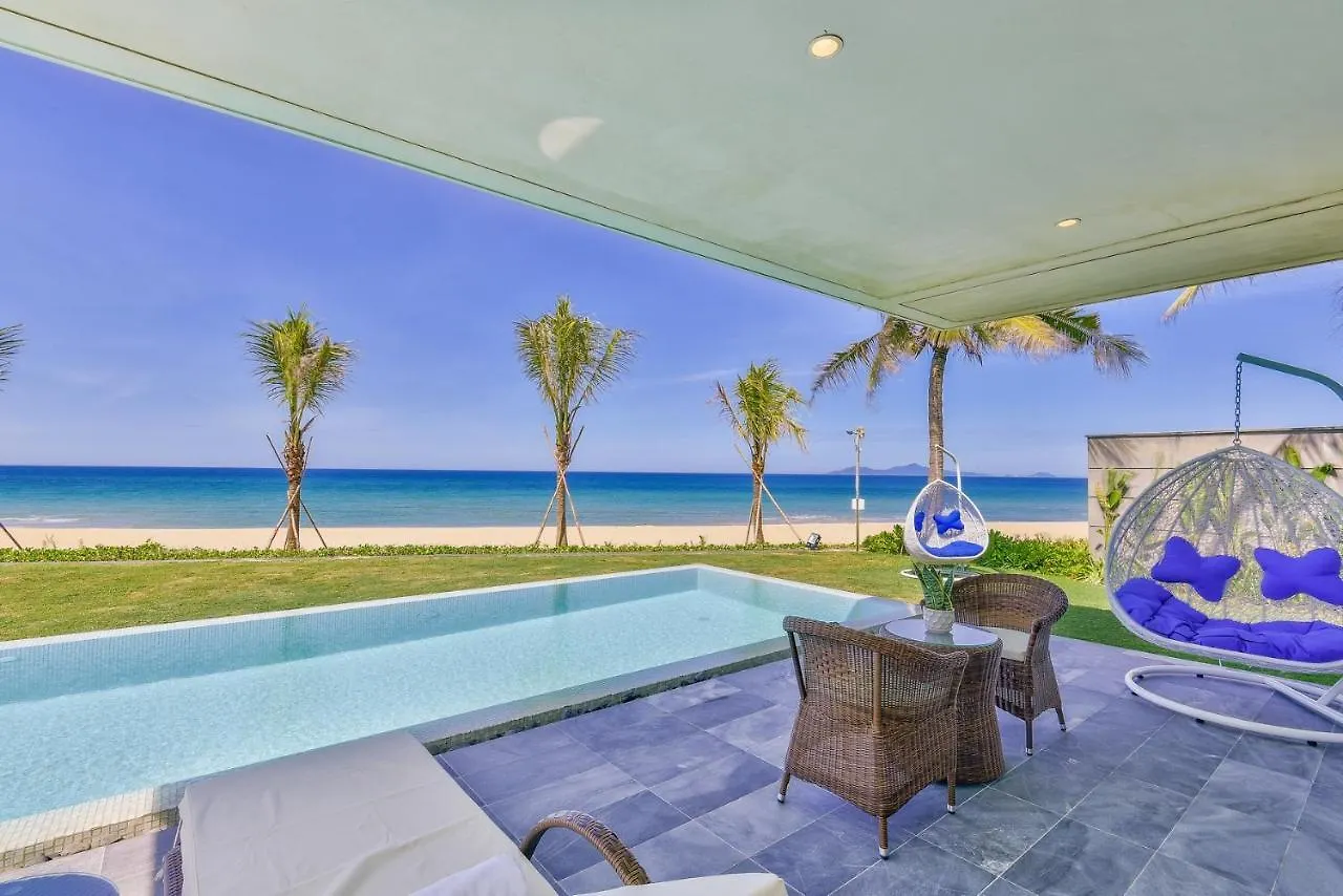 Deluxe Beach Villas By Danatrip 다낭 0*,